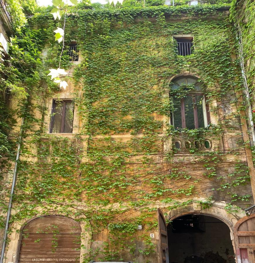Villa Antica Casa Centro Catania Exterior foto